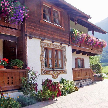 Ferienwohnungen Mit Bergblick Инцелль Экстерьер фото